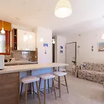Oasi Di Comfort 5 Posti Letto Eleganza A Lignano Lignano Sabbiadoro