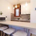 Apartment Oasi Di Comfort 5 Posti Letto Eleganza A Lignano Lignano Sabbiadoro