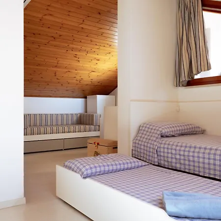 شقة Oasi Di Comfort 5 Posti Letto Eleganza A Lignano *