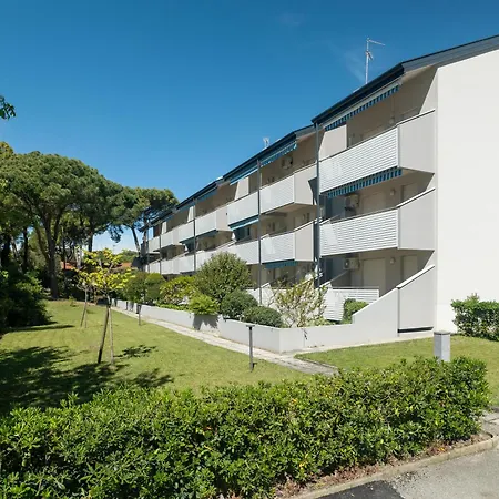 Lägenhet Oasi Di Comfort 5 Posti Letto Eleganza A Lignano *